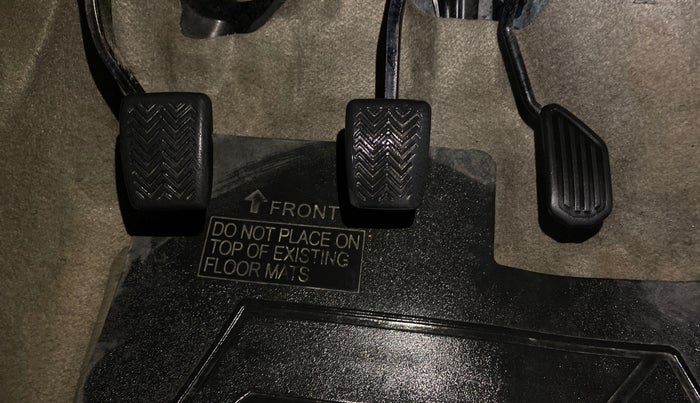 2016 Toyota Etios Liva GD, Diesel, Manual, 1,08,063 km, Pedals