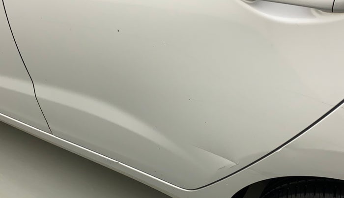 2016 Hyundai Grand i10 MAGNA 1.2 KAPPA VTVT, Petrol, Manual, 15,221 km, Rear left door - Slightly dented