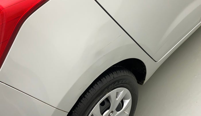 2016 Hyundai Grand i10 MAGNA 1.2 KAPPA VTVT, Petrol, Manual, 15,221 km, Right quarter panel - Slightly dented