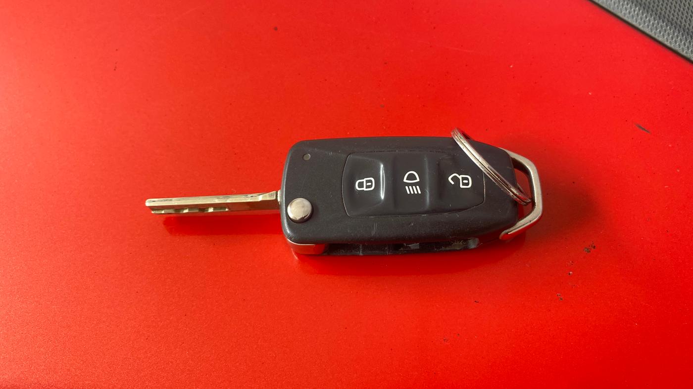 2024 Tata Tiago  XZA Plus CNG, CNG, Automatic, 45,169 km, Key Close Up