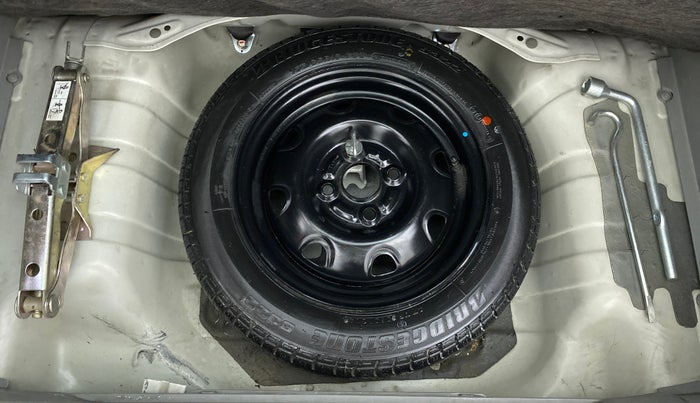 2014 Maruti Alto K10 VXI P, Petrol, Manual, 49,676 km, Spare Tyre