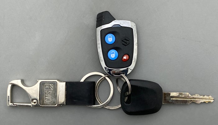 2014 Maruti Alto K10 VXI P, Petrol, Manual, 49,676 km, Key Close Up