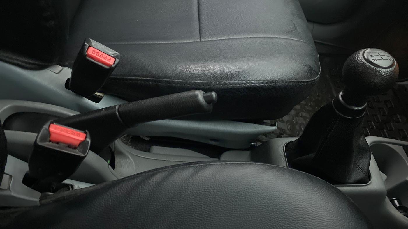2014 Maruti Alto K10 VXI P, Petrol, Manual, 49,676 km, Gear Lever