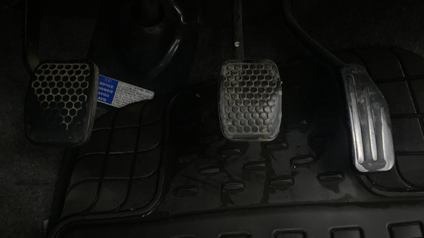 2014 Maruti Alto K10 VXI P, Petrol, Manual, 49,676 km, Pedals