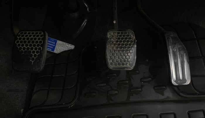 2014 Maruti Alto K10 VXI P, Petrol, Manual, 49,676 km, Pedals