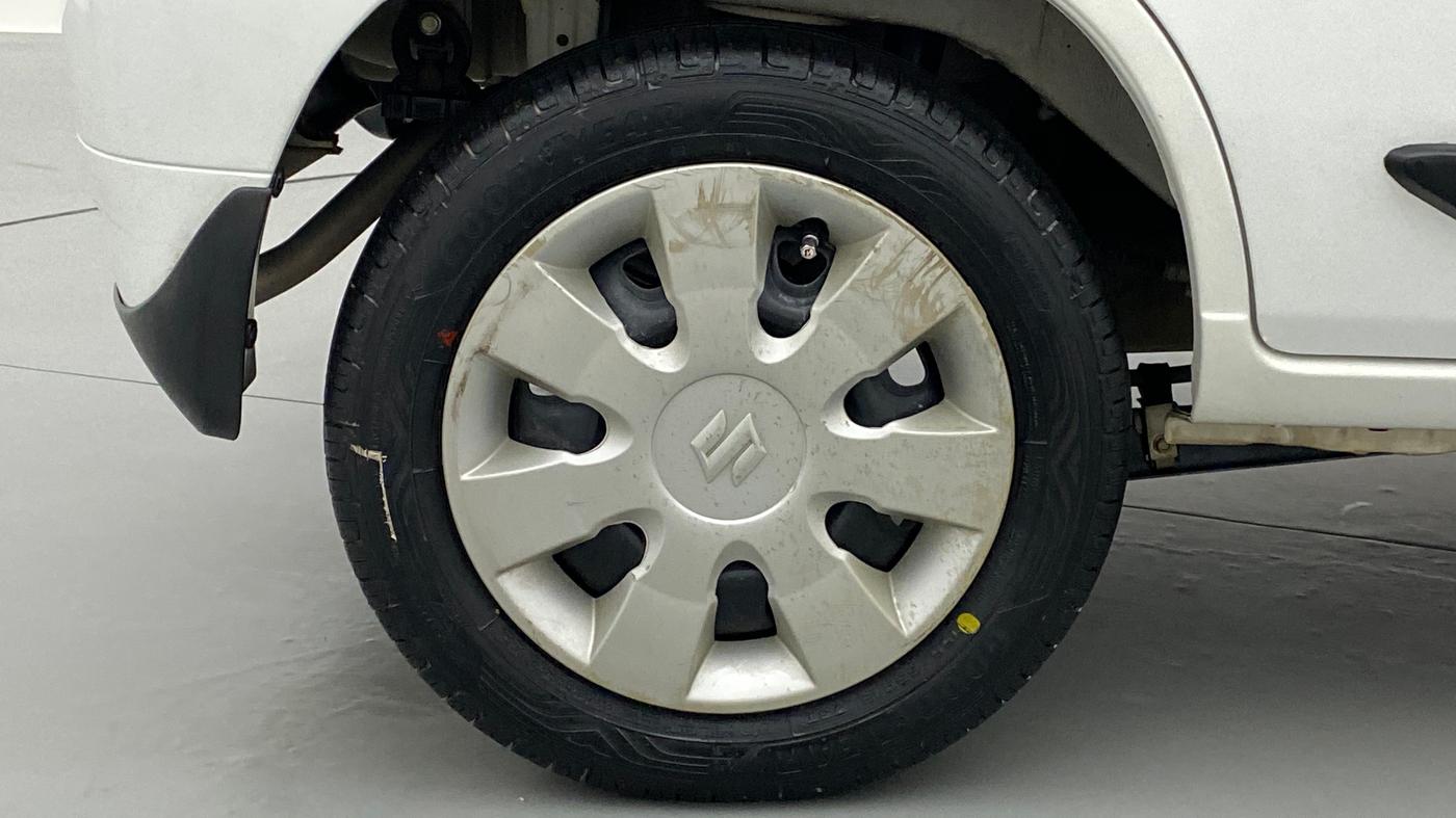2014 Maruti Alto K10 VXI P, Petrol, Manual, 49,676 km, Right Rear Wheel
