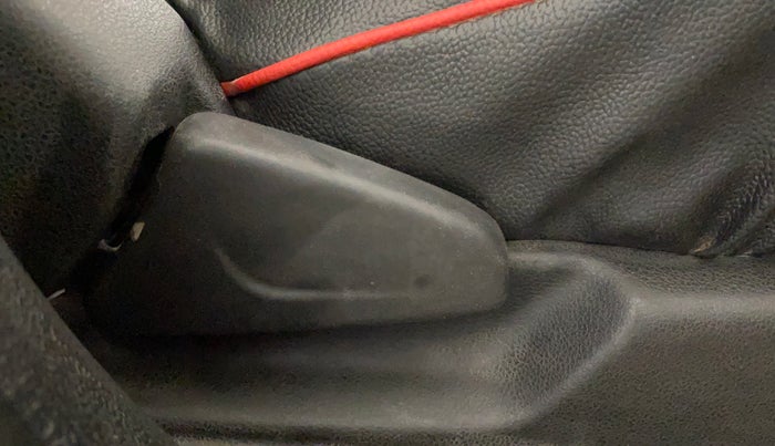 2019 Renault Kwid RXT 1.0 (O), Petrol, Manual, 20,224 km, Driver Side Adjustment Panel