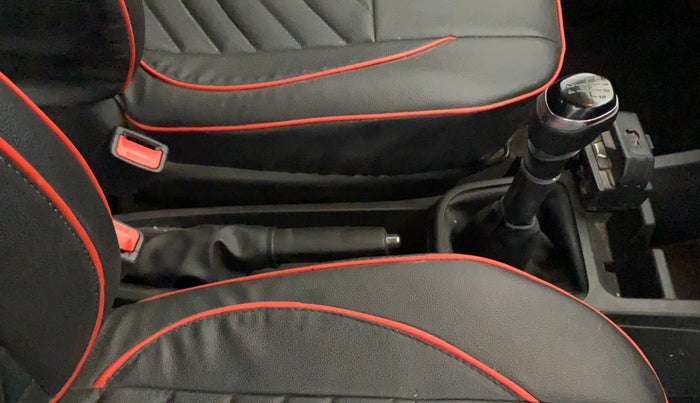 2019 Renault Kwid RXT 1.0 (O), Petrol, Manual, 20,224 km, Gear Lever