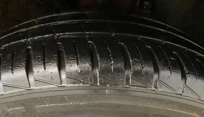 2019 Renault Kwid RXT 1.0 (O), Petrol, Manual, 20,224 km, Right Front Tyre Tread