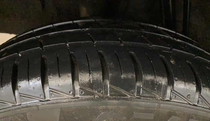 2019 Renault Kwid RXT 1.0 (O), Petrol, Manual, 20,224 km, Right Rear Tyre Tread