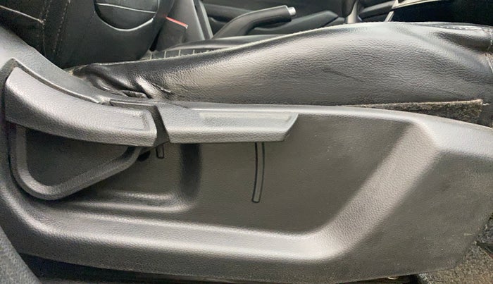 2020 KIA SELTOS HTK PLUS 1.5, Petrol, Manual, 87,711 km, Driver Side Adjustment Panel