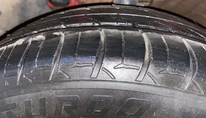 2018 Hyundai Verna 1.6 CRDI SX + AT, Diesel, Automatic, 95,998 km, Left Front Tyre Tread