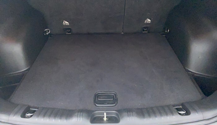 2017 Jeep Compass 2.0 LIMITED, Diesel, Manual, 70,961 km, Boot Inside View