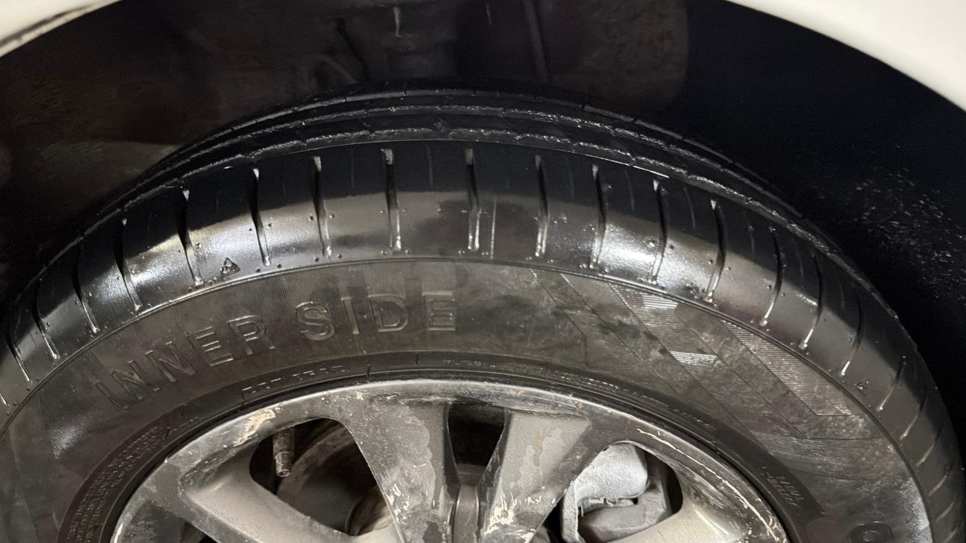 2019 Hyundai Elite i20 SPORTZ PLUS 1.2, Petrol, Manual, 49,674 km, Right Front Tyre Tread