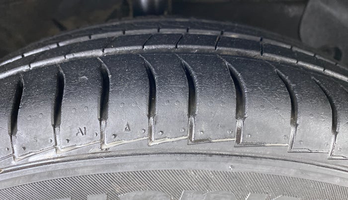 2020 Hyundai NEW SANTRO SPORTZ AMT, Petrol, Automatic, 35,686 km, Right Front Tyre Tread