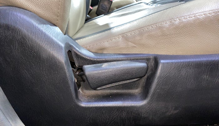 2021 Maruti Alto VXI, Petrol, Manual, 52,097 km, Driver Side Adjustment Panel