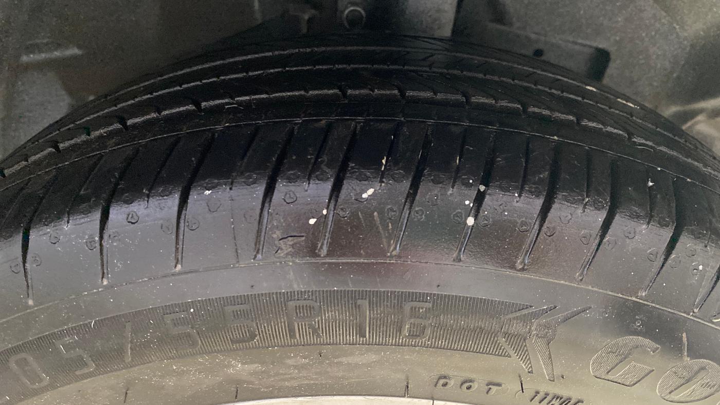 2021 Ford Ecosport TITANIUM + 1.5L PETROL AT, Petrol, Automatic, 63,887 km, Right Front Tyre Tread