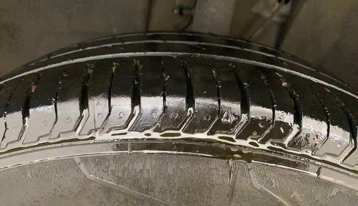 2023 Tata PUNCH ADVENTURE MT, Petrol, Manual, 18,174 km, Left Front Tyre Tread