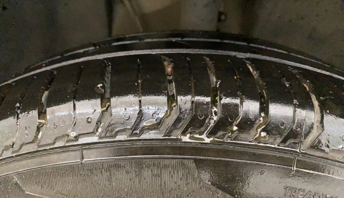 2023 Tata PUNCH ADVENTURE MT, Petrol, Manual, 18,174 km, Right Front Tyre Tread