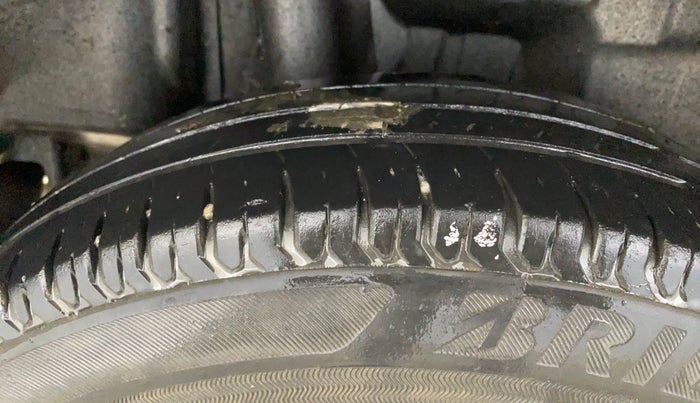 2019 Maruti Swift VXI AMT, Petrol, Automatic, 59,653 km, Right Rear Tyre Tread