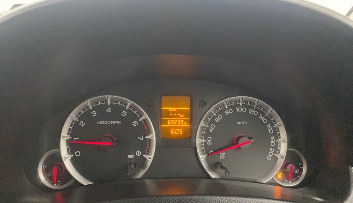 2015 Maruti Swift VXI, Petrol, Manual, 69,289 km, Odometer Image