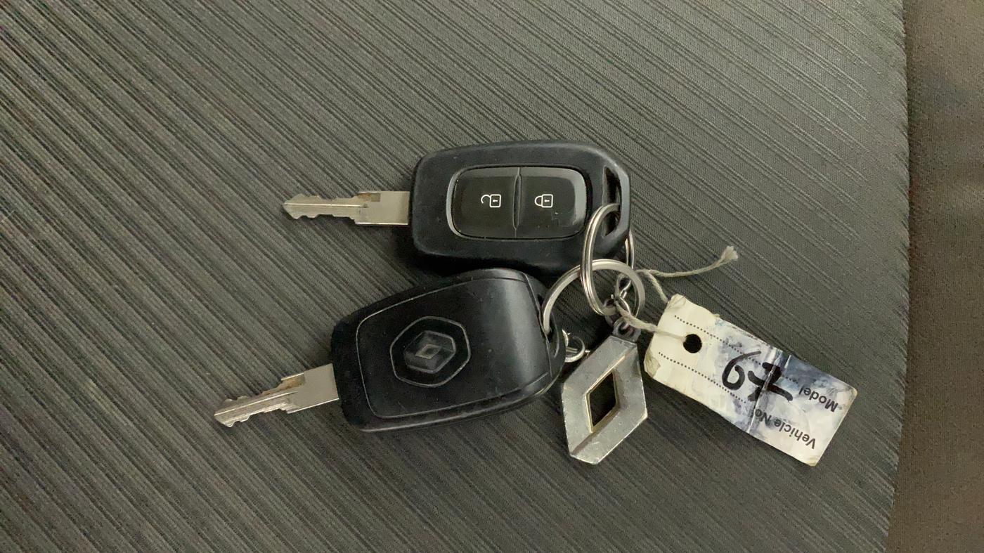 2017 Renault Duster RXL PETROL, Petrol, Manual, 47,338 km, Key Close Up