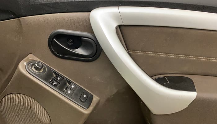 2017 Renault Duster RXL PETROL, Petrol, Manual, 47,099 km, Driver Side Door Panels Control