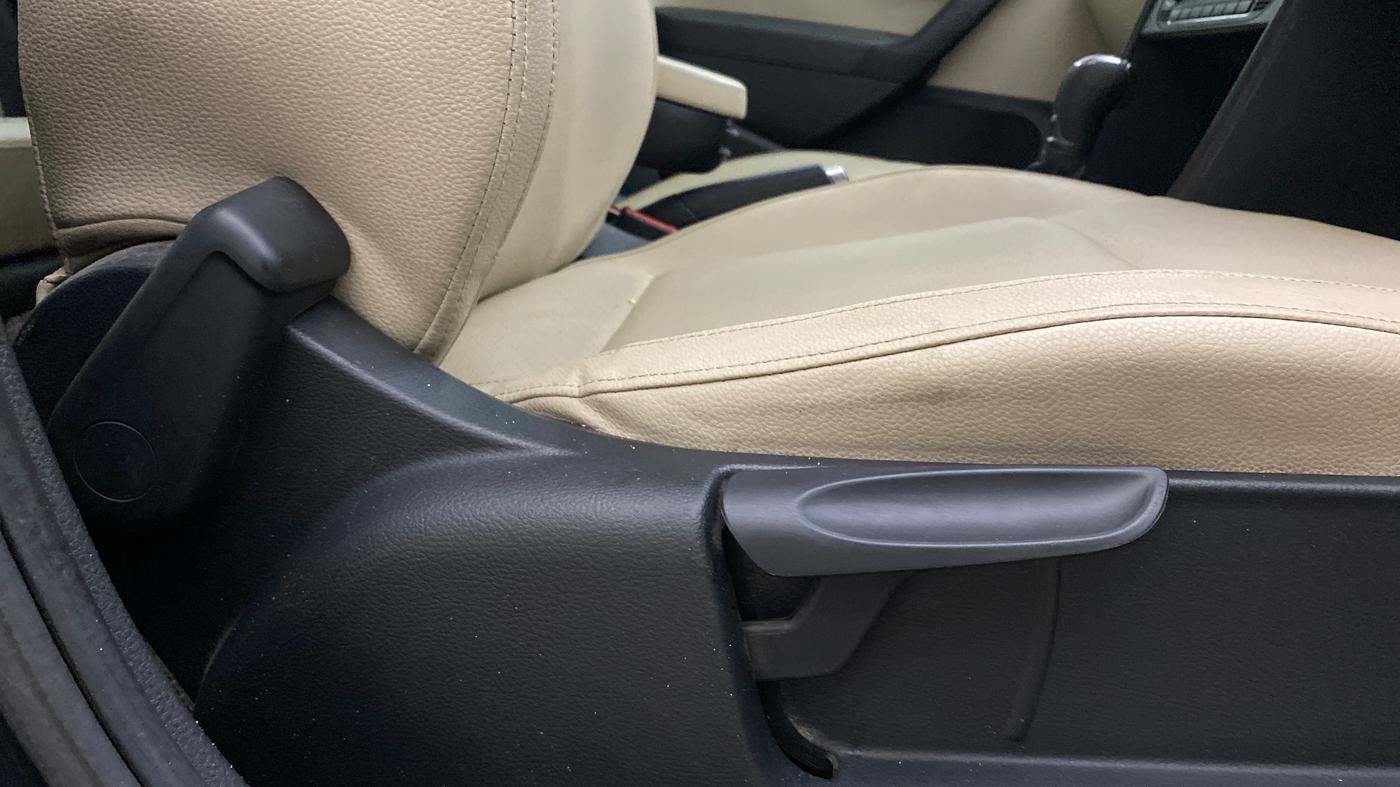 2021 Skoda Rapid STYLE AT TSI, Petrol, Automatic, 65,274 km, Driver Side Adjustment Panel