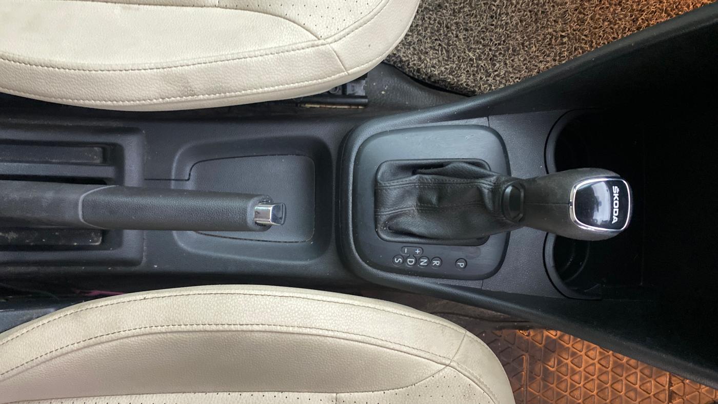 2021 Skoda Rapid STYLE AT TSI, Petrol, Automatic, 65,274 km, Gear Lever