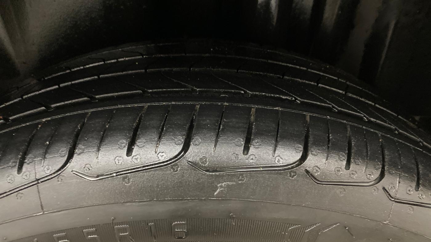 2021 Skoda Rapid STYLE AT TSI, Petrol, Automatic, 65,274 km, Left Rear Tyre Tread