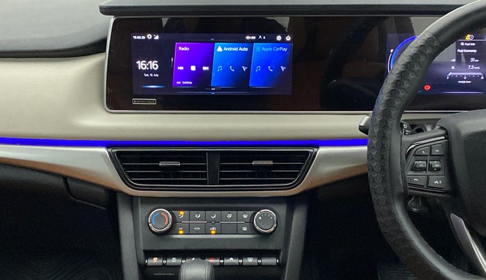 2022 Mahindra XUV700 AX 5 P AT 5 STR, Petrol, Automatic, 3,345 km, Air Conditioner