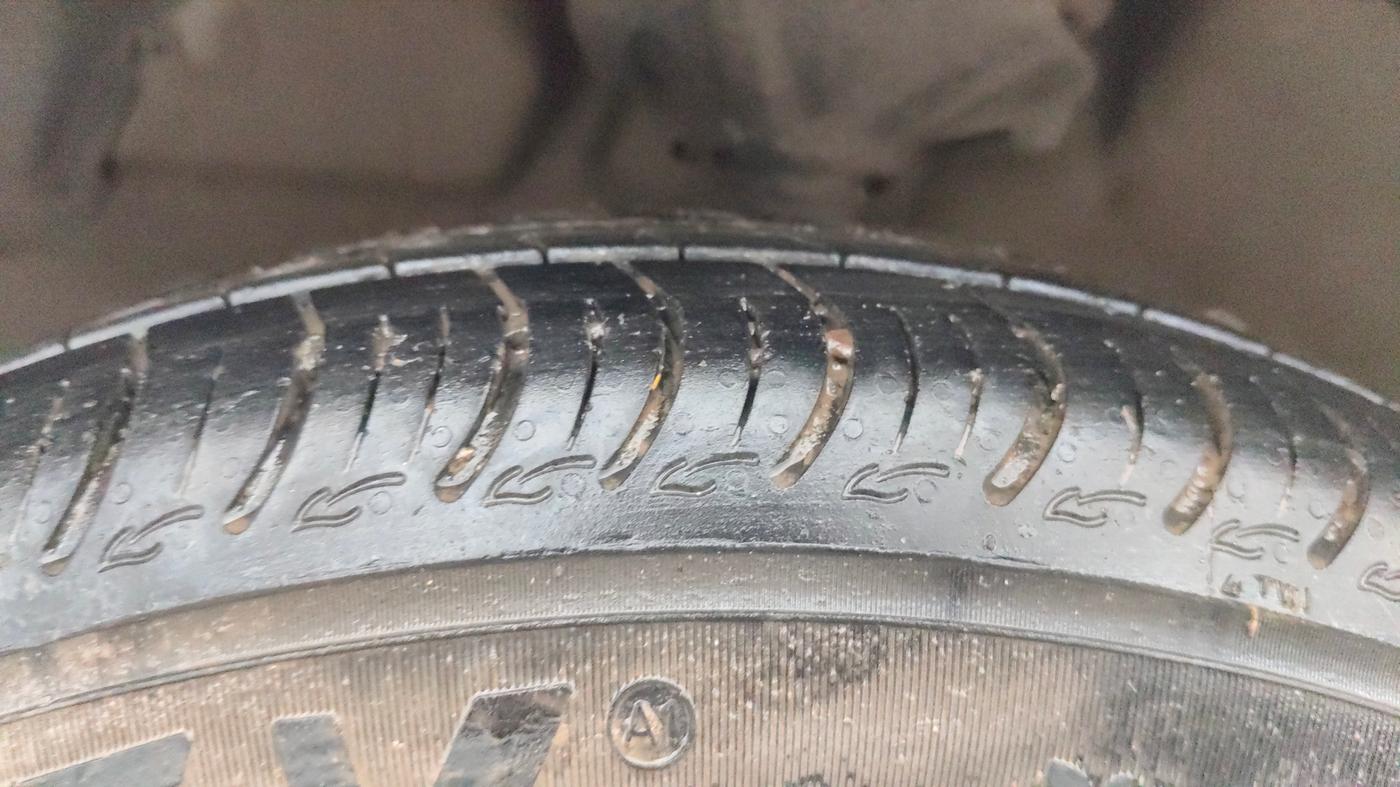 2016 Maruti Celerio VXI, Petrol, Manual, 77,840 km, Left Front Tyre Tread