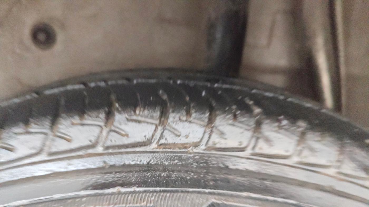 2016 Maruti Celerio VXI, Petrol, Manual, 77,840 km, Left Rear Tyre Tread