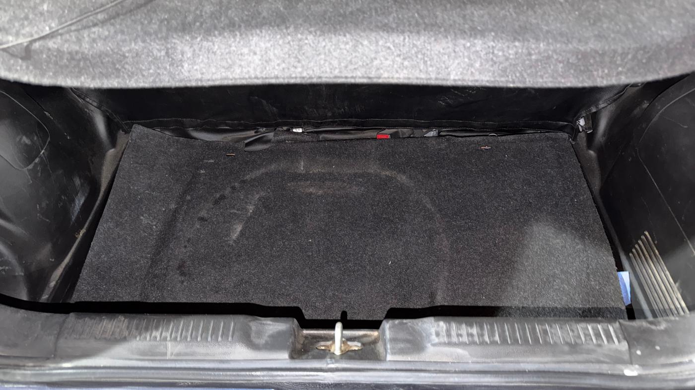 2019 Maruti Swift VXI AMT, Petrol, Automatic, 32,624 km, Boot Inside
