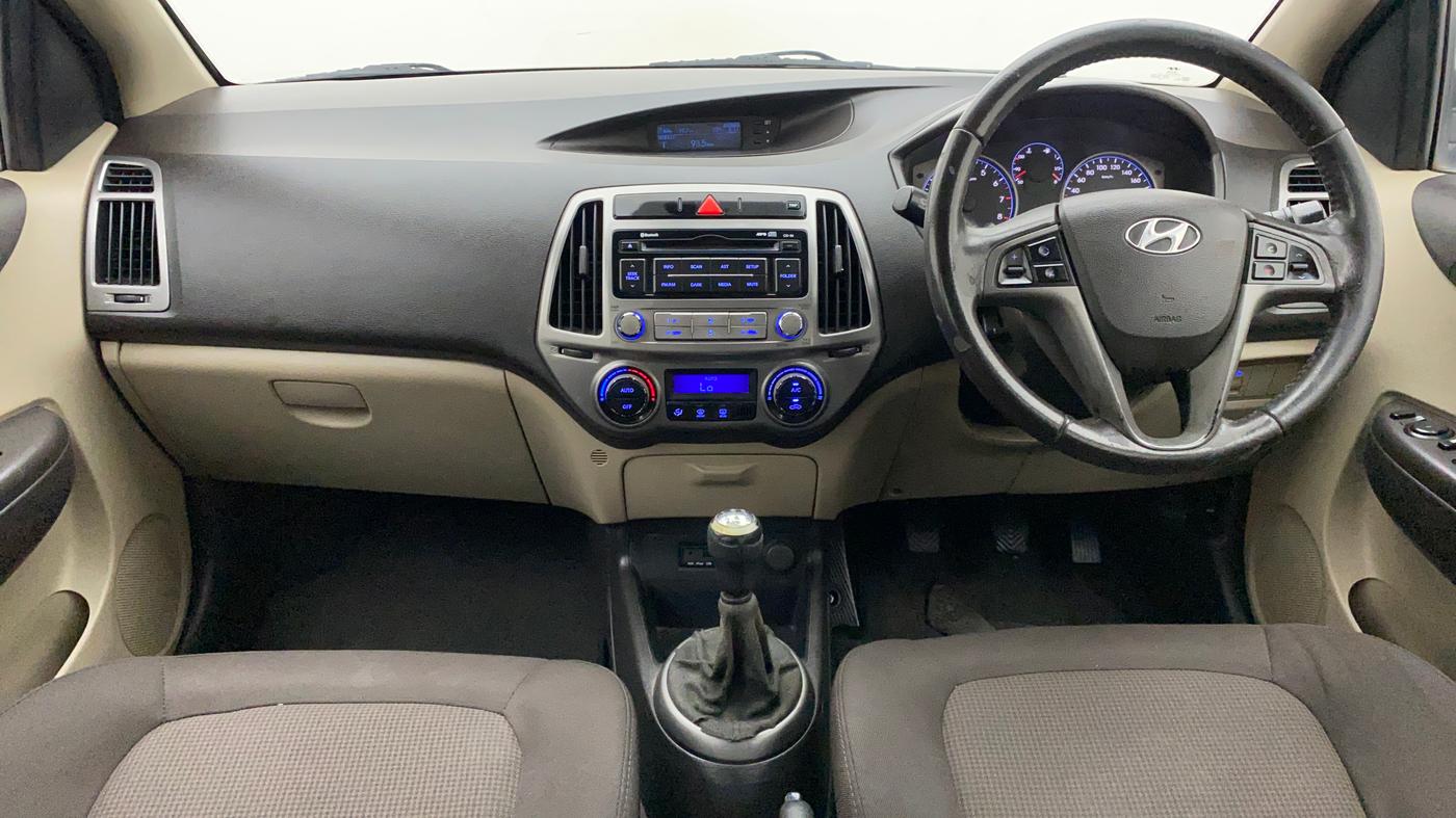 2013 Hyundai i20 SPORTZ 1.2, Petrol, Manual, 39,212 km, Dashboard