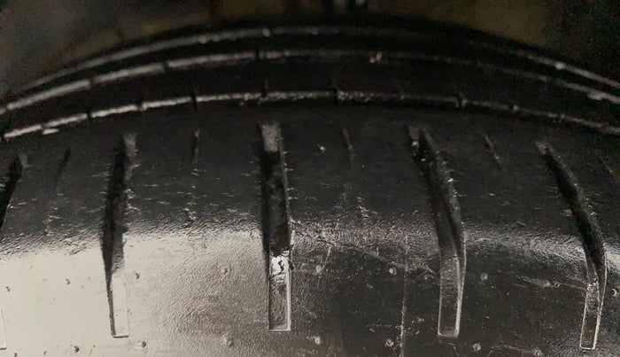 2020 Maruti Baleno ZETA CVT PETROL 1.2, Petrol, Automatic, 34,251 km, Left Front Tyre Tread