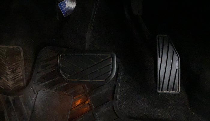 2020 Maruti Baleno ZETA CVT PETROL 1.2, Petrol, Automatic, 34,251 km, Pedals