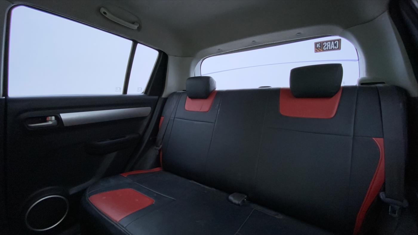 2010 Maruti Swift VXI, Petrol, Manual, 60,600 km, Right Side Rear Door Cabin