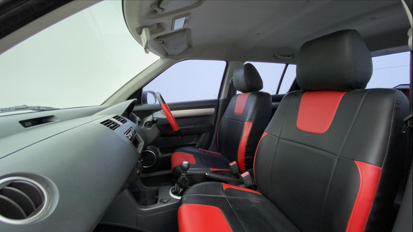 2010 Maruti Swift VXI, Petrol, Manual, 60,600 km, Right Side Front Door Cabin