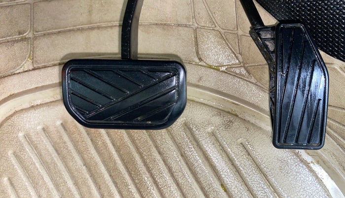 2020 Maruti Baleno ALPHA CVT PETROL 1.2, Petrol, Automatic, 65,061 km, Pedals