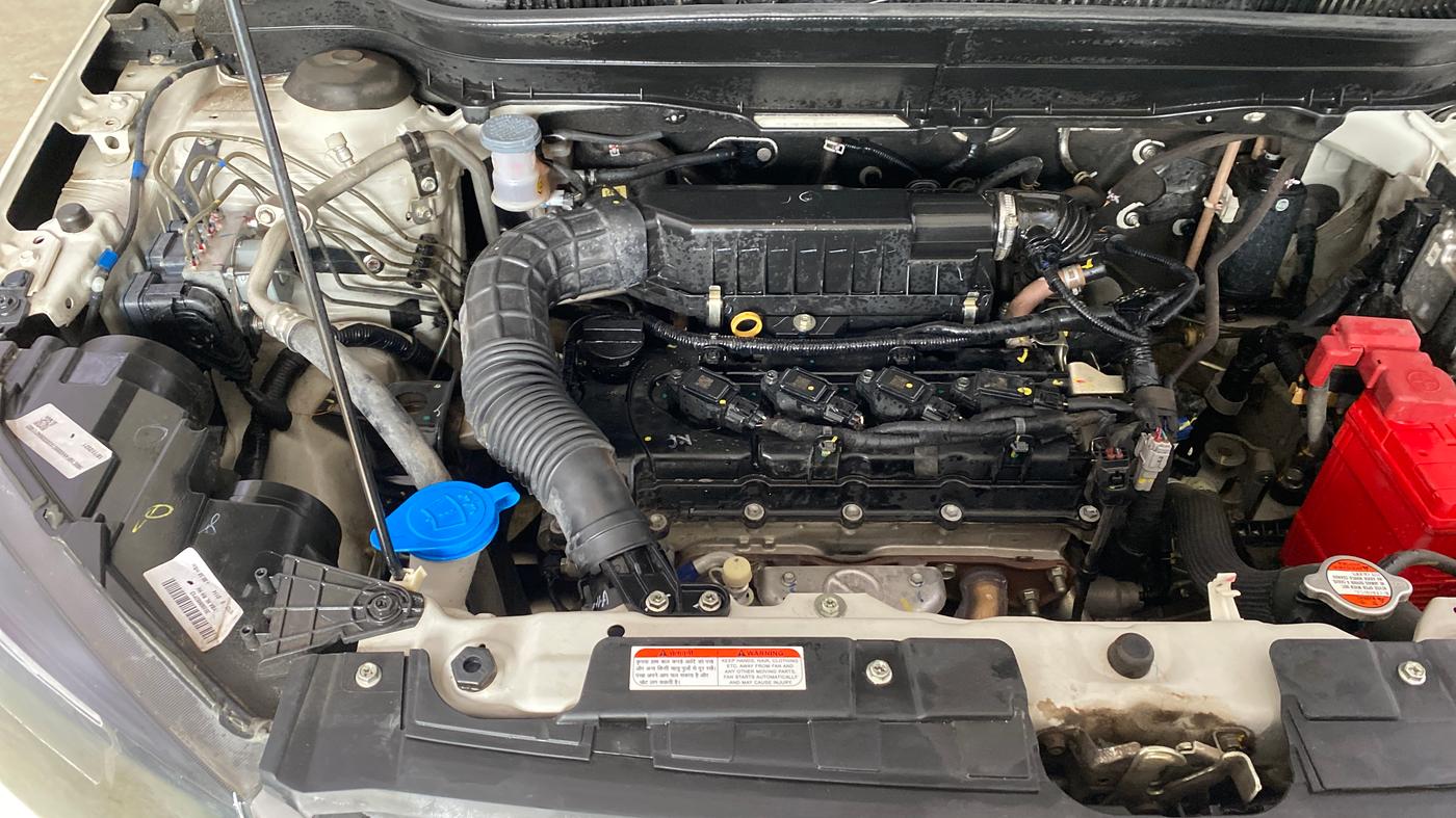 2021 Maruti Vitara Brezza LXI, Petrol, Manual, 28,567 km, Engine View - Right