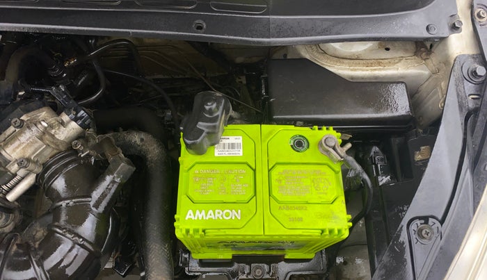 2016 Hyundai i10 SPORTZ 1.1, Petrol, Manual, 53,551 km, Engine View - Left