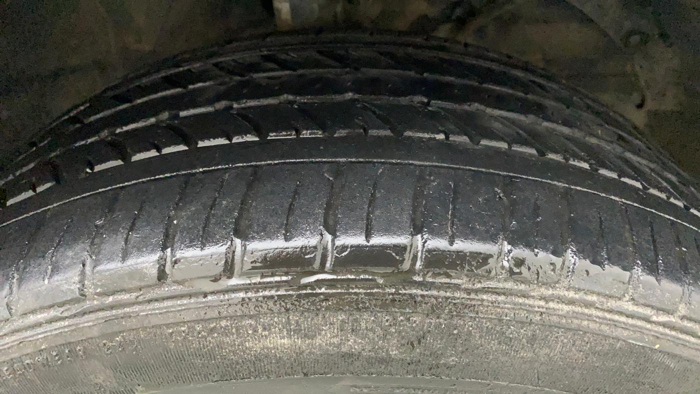 2017 Maruti Baleno SIGMA PETROL 1.2, Petrol, Manual, 45,731 km, Right Front Tyre Tread