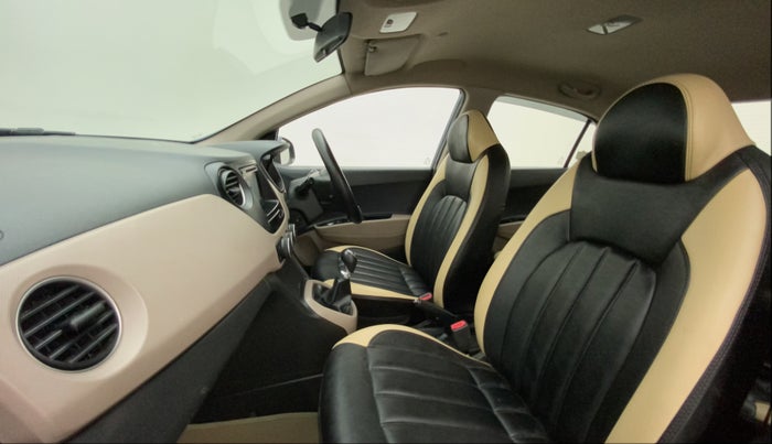 2015 Hyundai Xcent S (O) 1.2, Petrol, Manual, 88,423 km, Right Side Front Door Cabin