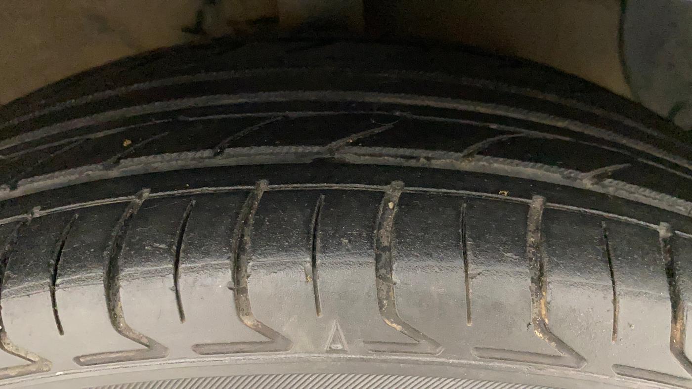 2015 Hyundai Xcent S (O) 1.2, Petrol, Manual, 88,423 km, Right Front Tyre Tread