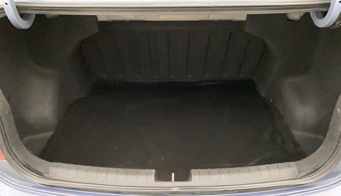 2015 Hyundai Xcent S (O) 1.2, Petrol, Manual, 88,423 km, Boot Inside