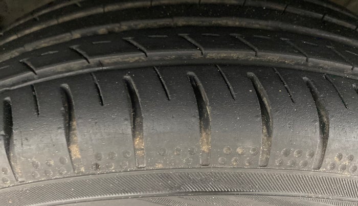 2017 Honda Jazz 1.2L I-VTEC SV, Petrol, Manual, 77,635 km, Left Front Tyre Tread