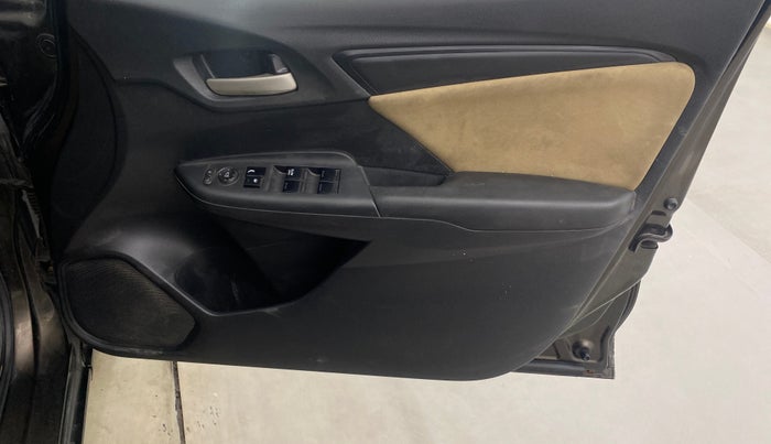 2017 Honda Jazz 1.2L I-VTEC SV, Petrol, Manual, 77,635 km, Driver Side Door Panels Control