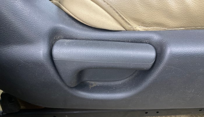 2017 Honda Jazz 1.2L I-VTEC SV, Petrol, Manual, 77,635 km, Driver Side Adjustment Panel