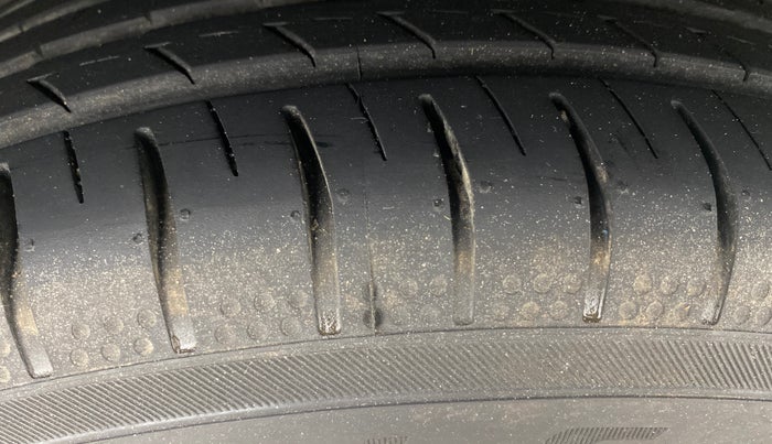 2017 Honda Jazz 1.2L I-VTEC SV, Petrol, Manual, 77,635 km, Right Rear Tyre Tread